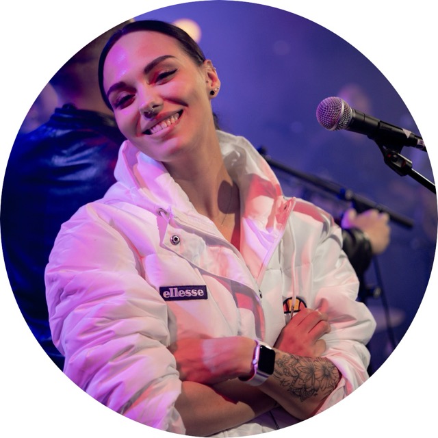 Adéla Lysková zpěvačka kapely Hospodský Bordel