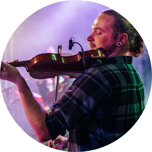 Bivoj Kudělka houslista kapely Hospodský Bordel