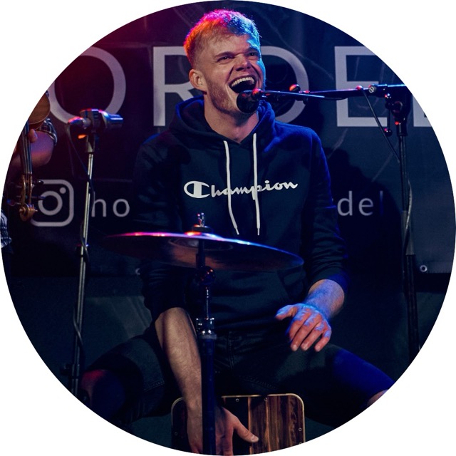 Marek Strnadl doprovodný kytarista kapely Hospodský Bordel